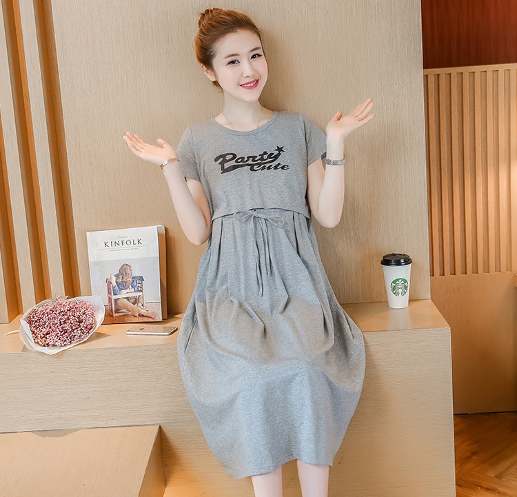 เดรสคลุมท้องแฟชั่นเปิดให้นม ผ้ายืดนิ่มมาก เปิดให้นมแบบง่าย มีเชือกปรับขนาดด้านหน้า