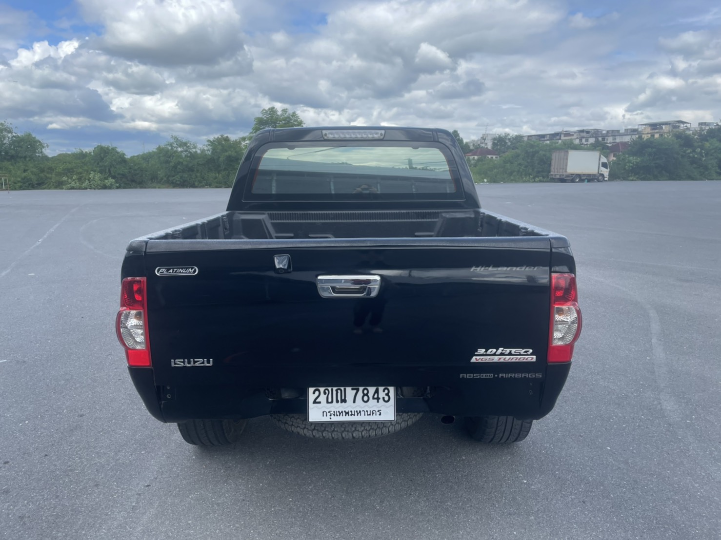 ISUZU DMAX Super Platinum Cab4 3.0LS VGS Turbo 4WD MT 2011