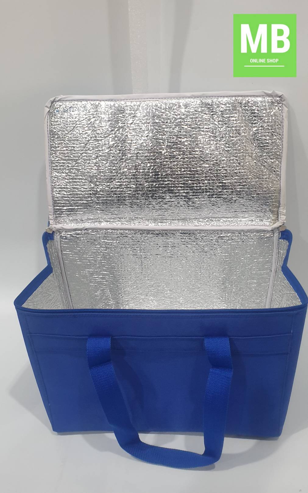 กระเป๋าเก็บความเย็น / ร้อน แบบหูหิ้ว มีให้เลือกทั้งหมด 4 สีค่ะ น้ำเงิน / แดง / เหลือง และเขียว