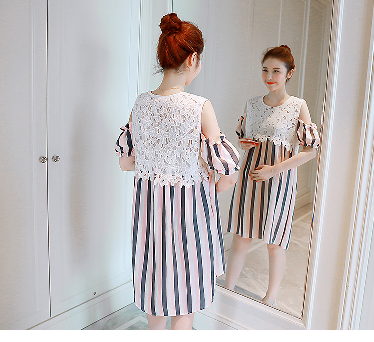 ชุดคลุมท้อง เปิดไหล่ ลายตรงพรางหุ่น ช่วงบนเป็นลูกไม้ดูดี M L XL XXL