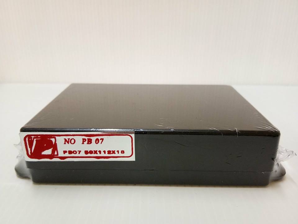กล่อง 69x104x26 mm มีปีกยึดน็อต 2 ข้าง