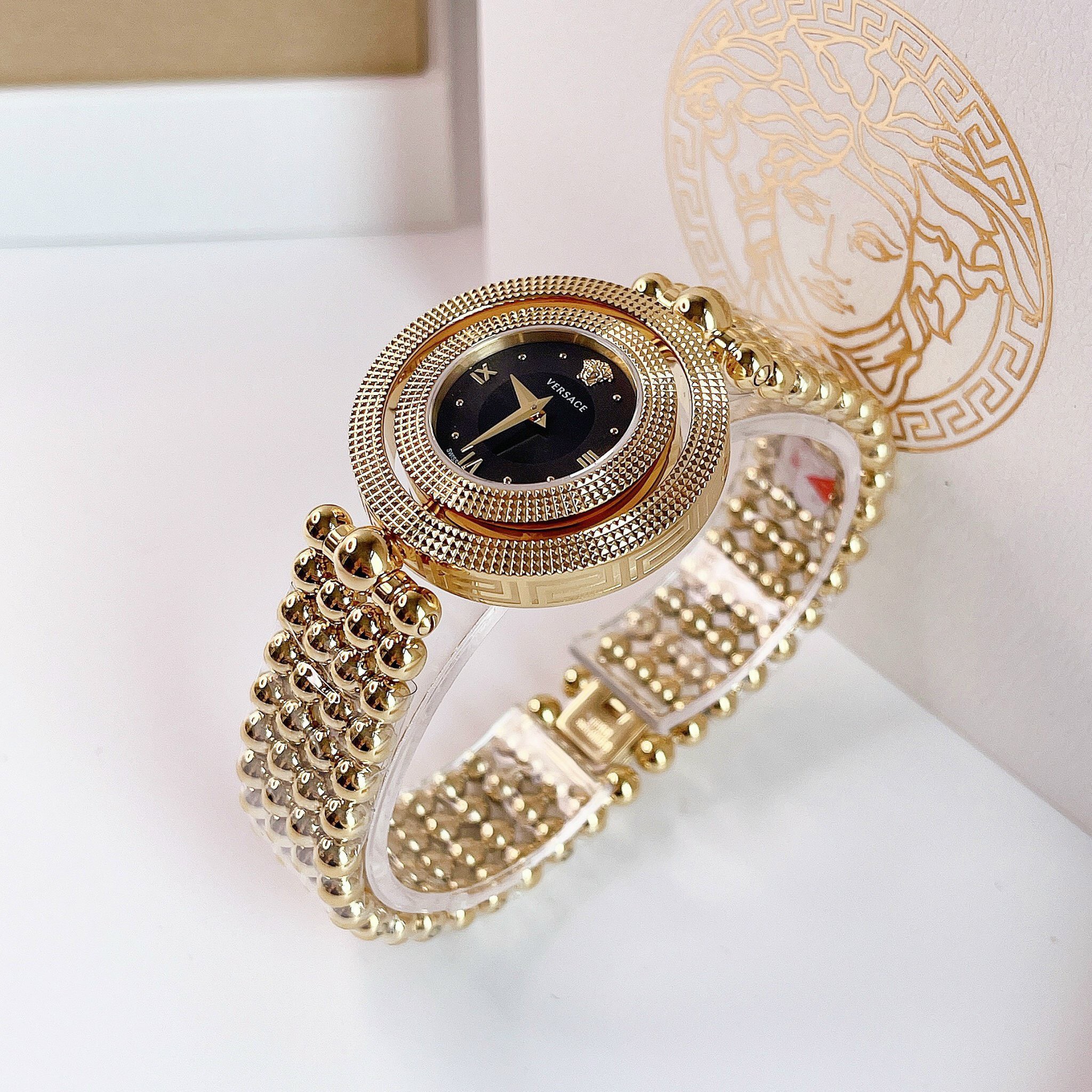 Versace VE7900820 นาฬิกาผู้หญิง Eon Quartz Women's Watch