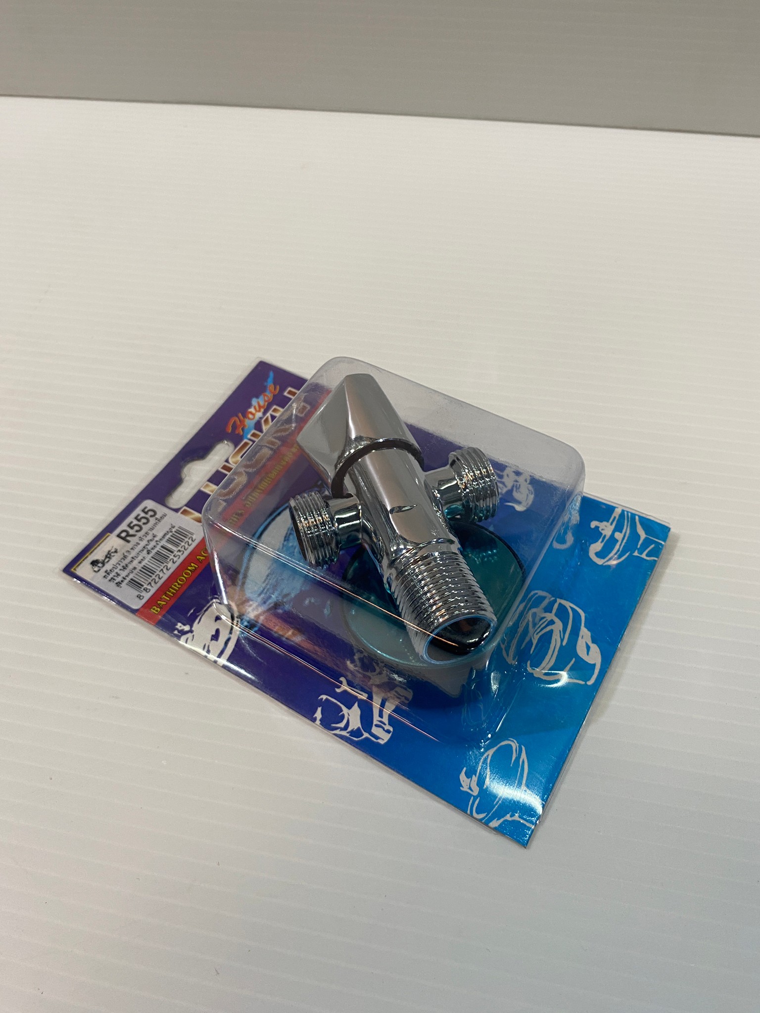 สต๊อปวาล์ว วาล์วเปิด-ปิด 3ทาง หัว3เหลี่ยม รุ่น R-555 Lucky ของแท้ 100%