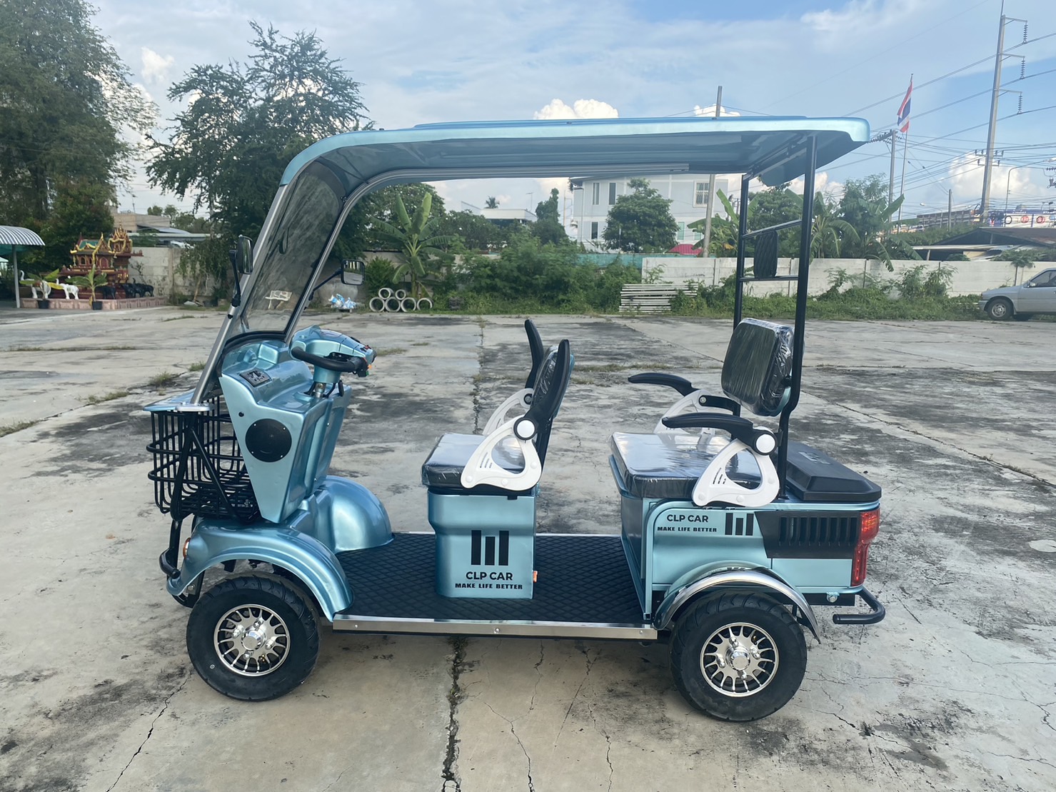 รถไฟฟ้า 4 ล้อ 3 ที่นั่ง รุ่น M-01 ยี่ห้อ CLP CAR สีขาว ขับแฮนด์บิด ขาว
