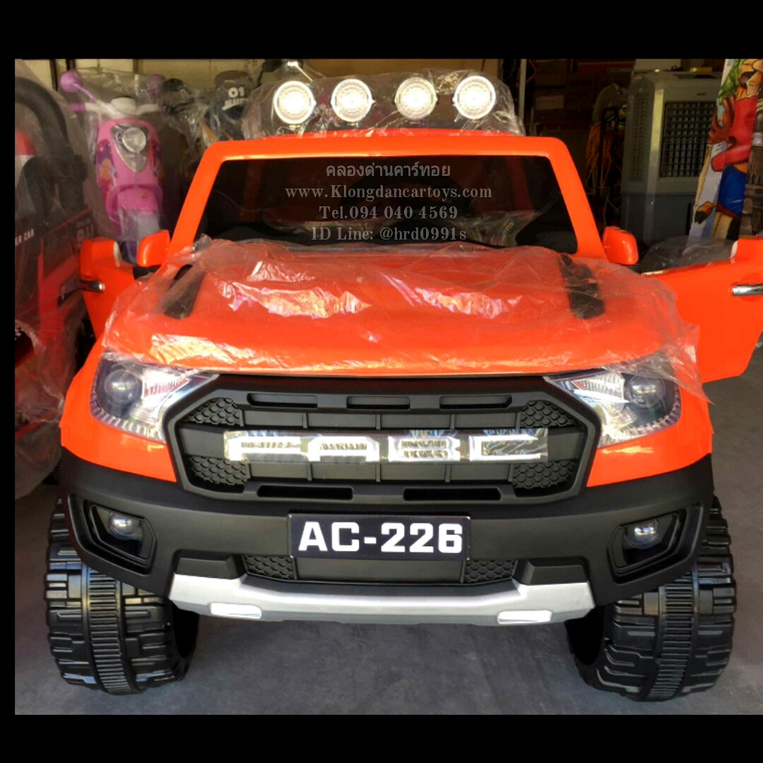 รถกะบะแรพเตอร์4×4*6มอเตอร์, ใช้มือถือบังคับได้*(โยกสวิงได้, ขับเคลื่อน4ล้อ,แบตใหญ่12V7A, มีกุญแจ2ดอก, เล่นUSB+SD+MP3, ออกตัวสมูท, รีโมทบูลทูธ,มีโช้ค, เบาะหนังนิ่ม, ประตูกระโปรงหน้าและท้ายเปิดได้)