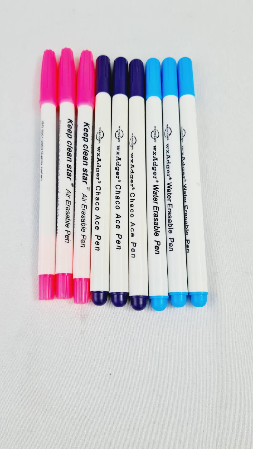 ปากกาเขียนผ้าลบด้วยน้ำ เขียนผ้า เขียนง่าย ลบง่าย ไม่เลอะผ้า ปากกาลบด้วยน้ำ ปากกาเขียนผ้า ใช้เขียนผ้า เขียนเส้นสำหรับตัดผ้า