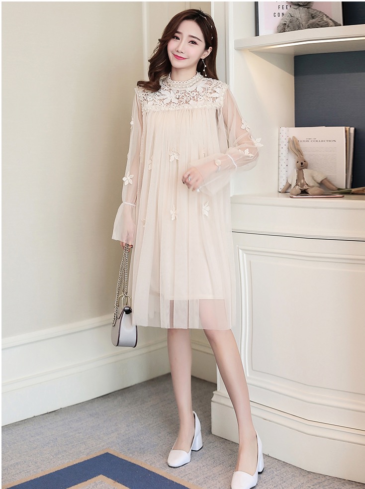 เดรสคลุมท้องแฟชั่นลูกไม้แขนยาว ประดับด้วยมูก ผ้าาตาข่ายประดับด้วยดอกไม้ น่ารักมาก