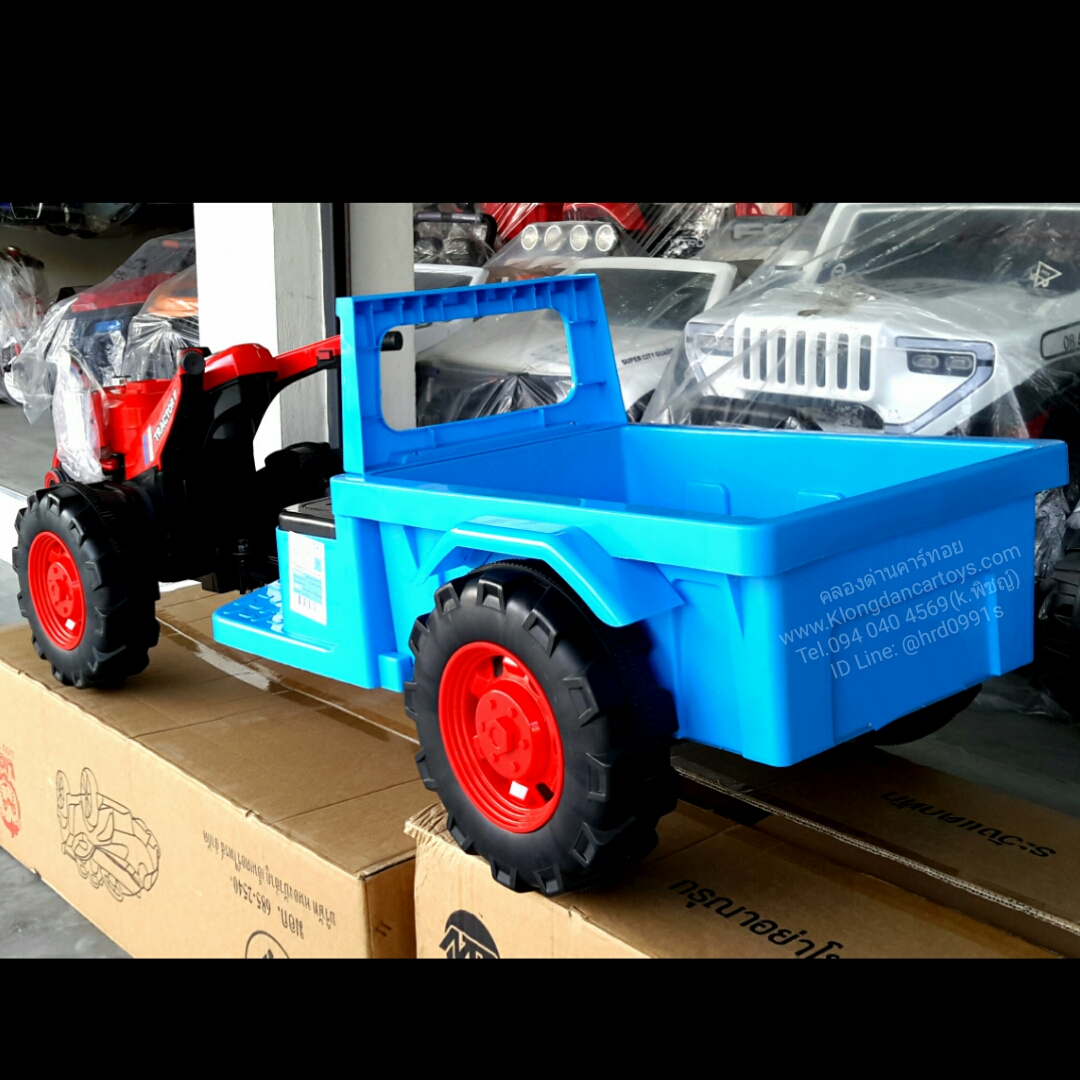 รถเด็กอีแต๋นไถนาแบตเตอรี่(2มอเตอร์2แบต12v, ปรับเลื่อนที่นั่งได้3ระดับ, มีเสียงเครื่องรถไถ เล่นUSBได้ มีเพลงในตัว และมีไฟ มีกล่องเก็บของ วิ่งได้จริง กะบะกว้างมาก)