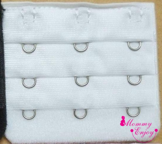 ตะขอเพิ่มขนาดเสื้อชั้นใน เลือนได้ 3 ระดับ แบบ 3 แถว มี 4 สี ขาว ดำ ชมพู เนื้อ สำเนา