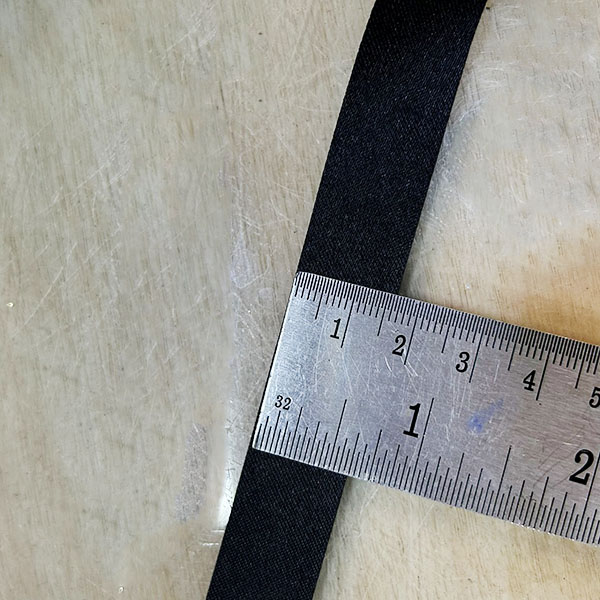 ริบบิ้นดำ สำหรับทำ โบว์ดำไว้อาลัย กว้าง 16มิล 1 ม้วนใหญ่ 200 หลา ม้วนละ 180.-