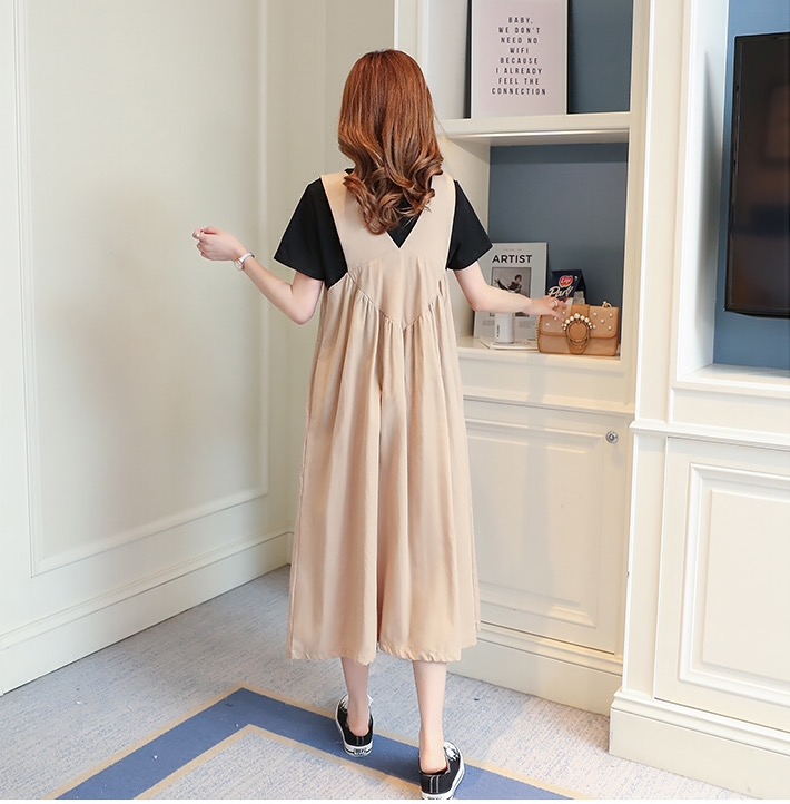 เอี๊ยมกระโปรงคลุมท้องยาว ผ้านิ่มทิ้งตัวสวย มีกระเป๋าข้าง สวยใส่ได้ถึงคลอดค่ะ M,L,XL,XXL