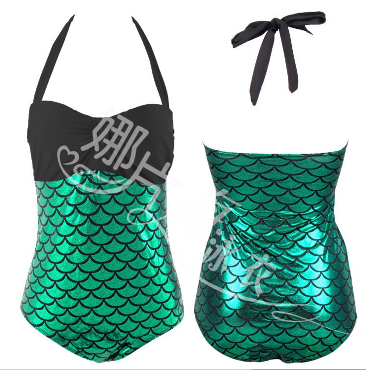 One Piece พร้อมส่ง : ชุดแฟชั่นว่ายน้ำวันพีชสีดำแต่งลายสีเขียวเกล็ดปลาสีสันสดใส สายคล้องคอผูกโบว์แบบเก๋ sexy มากๆจ้า:รอบอก38-46นิ้ว เอว36-46นิ้ว สะโพก40-50นิ้วจ้า