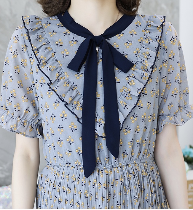 เดรสคลุมท้องแฟชั่น ผ้าชีฟอง ปลายแขนระบาย ผูกโบว์ที่คอ ช่วงกระโปรงเป็นพรีท สวยมากค่ะ M L XL XXL