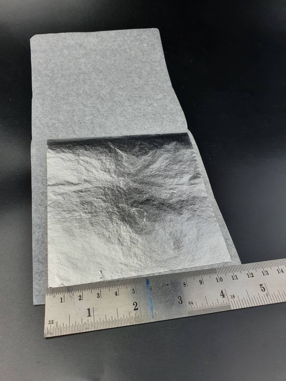 แผ่นเงินเท้ 99.99% และแผ่นทองแท้ 99.99%สำหรับสปา มาร์คหน้าหรือ ตกแต่งอาหาร ขนมหวาน ติดองค์พระ ติดเครื่องประดับ พร้อมส่ง