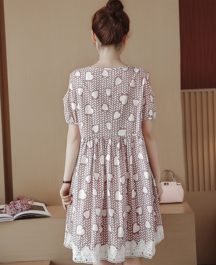 ชุดคลุมท้องเปิดให้นม เปิดหัวไหล่ น่ารัก ลายหัวใจ ปลายประดับขอบลูกไม้ M,L,XL,XXL