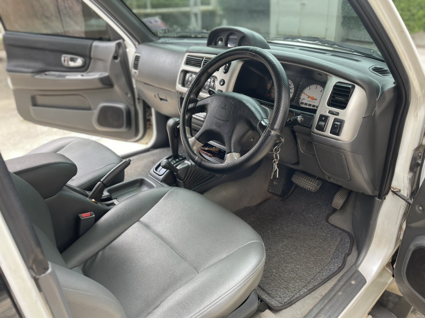 Mitsubishi G-Wagon 2.8GLS 4WD Turbo AT 2004