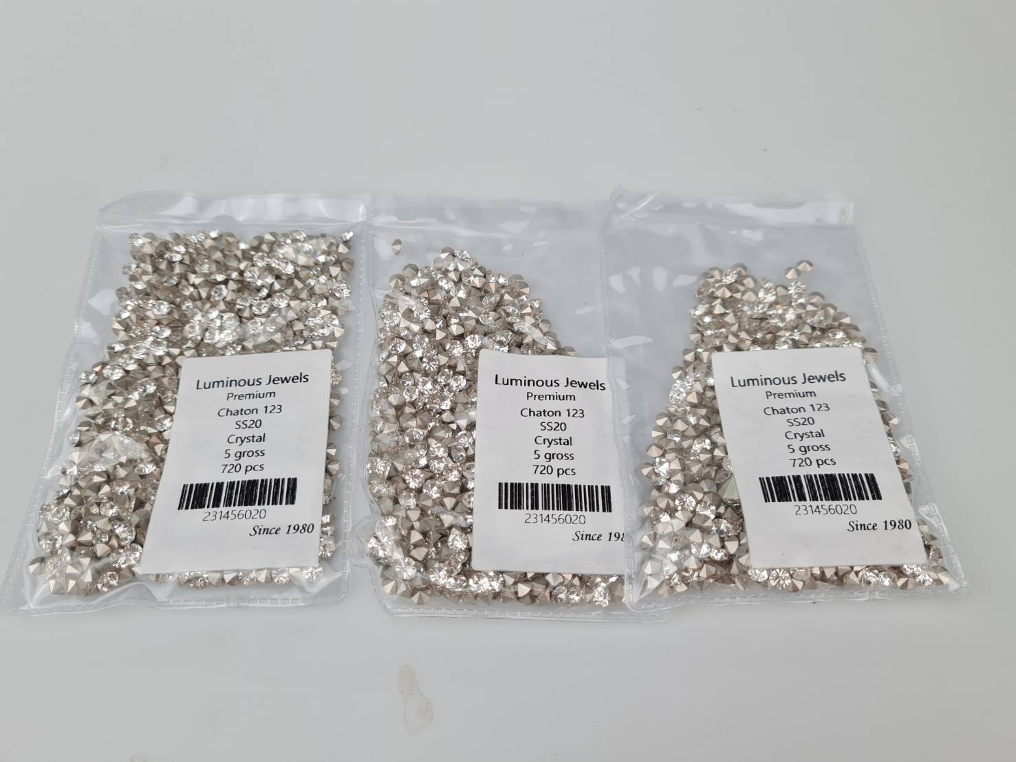 เพชรชวารอฟกี้ คริสตัล Luminous Austrian Crystal ก้นแหลมเกรดพรีเมี่ยมสำหรับงานเครื่องประดับตกแต่ง