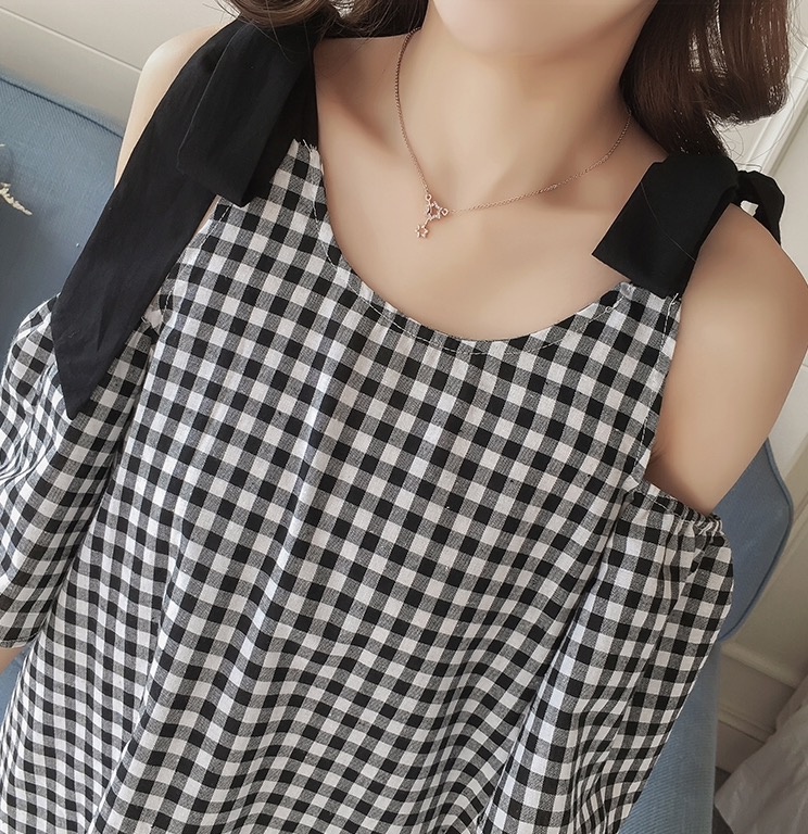 เดรสคลุมท้องแฟชั่นเปิดไหล่ ให้นมได้ ผูกโบว์ที่ไหล่ ลายสก๊อตเล็ก น่ารักมากๆ M,L,XL,XXL