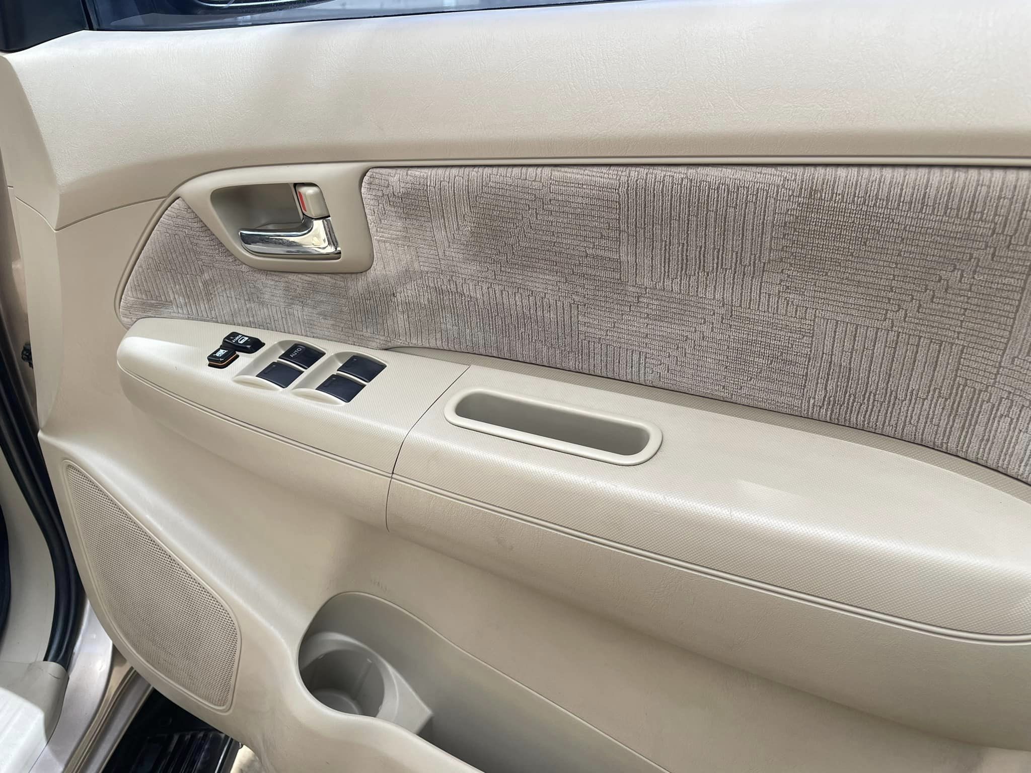 Toyota Fortuner 3.0G 4WD MT 2008