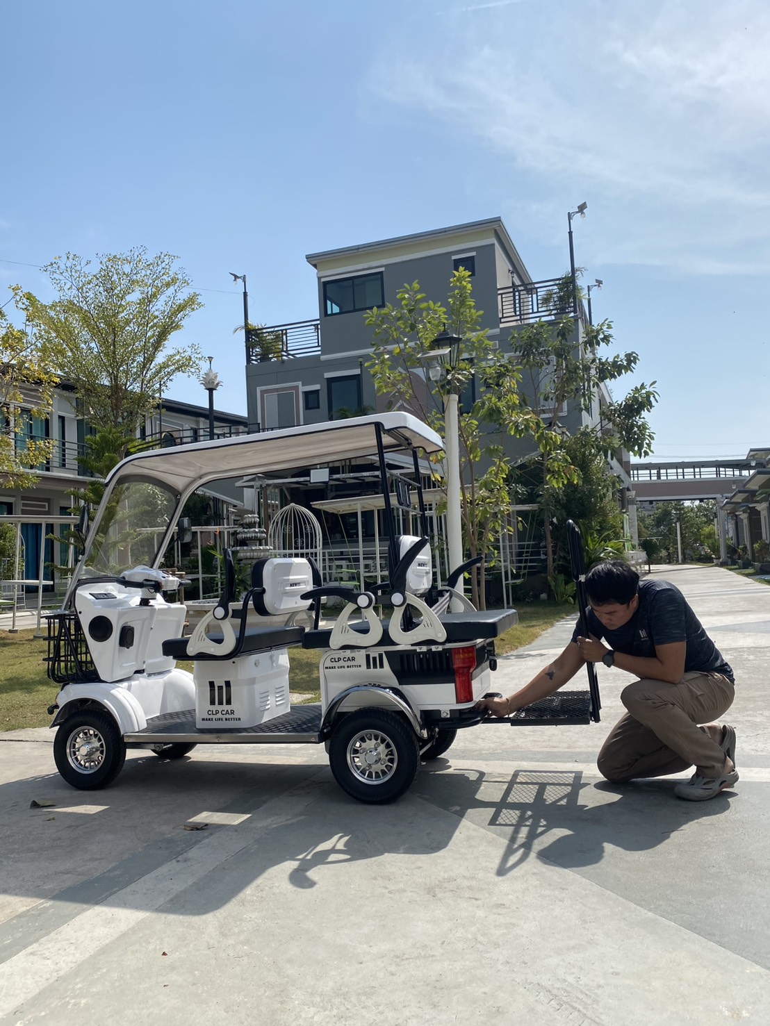 รถไฟฟ้า 4 ล้อ 6 ที่นั่ง (คนไซส์ใหญ่) รุ่น M-01ฺB BIG PLUS ยี่ห้อ CLP CAR ขับแฮนด์บิด