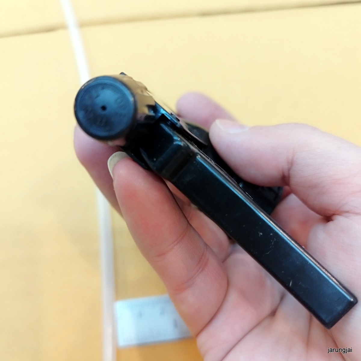 หัวฉีดสเปย์ สีดำ ฟีอกกี้ พร้อมหลอดอ่อน ยาว 26 ซม สวมขวดแอลกอฮอล์ได้