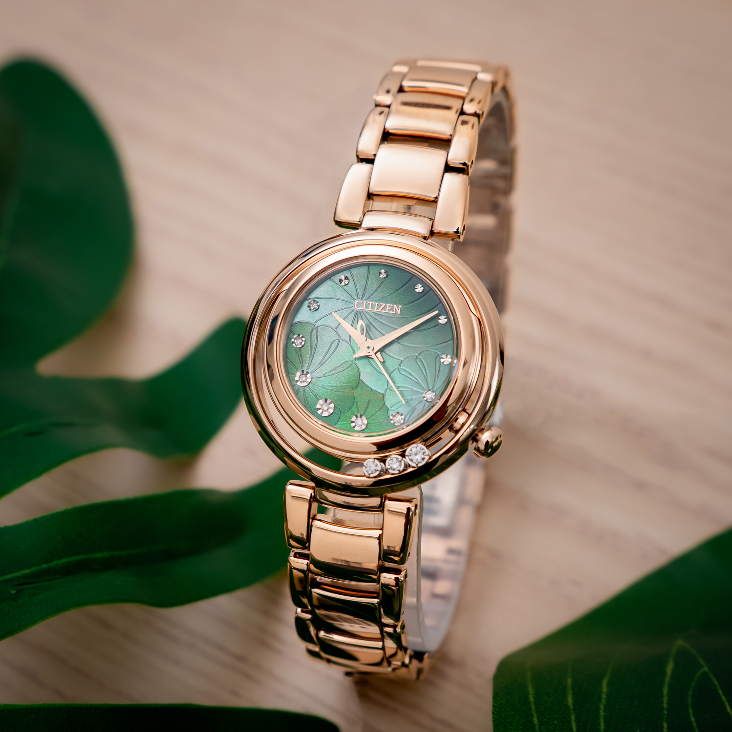 Citizen EM1113-82Y นาฬิกาผู้หญิง Eco-Drive Citizen L Diamond Women's Watch