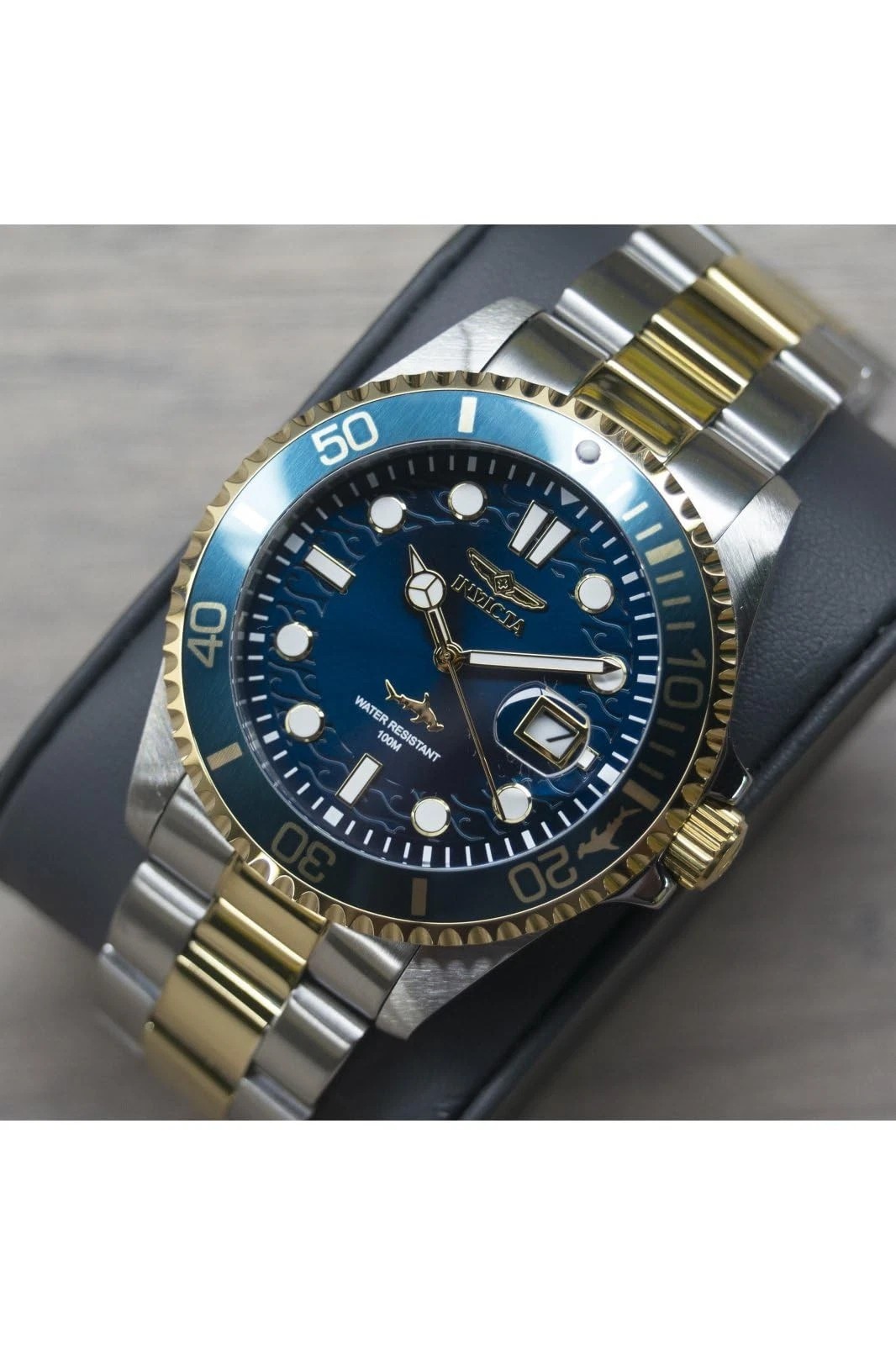 Invicta 30021 นาฬิกาผู้ชาย Pro Diver Quartz Men's Watch