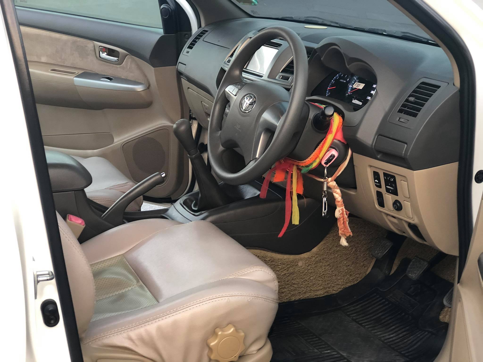 Toyota Fortuner Champ 2.5G เกียร์ธรรมดา 2012