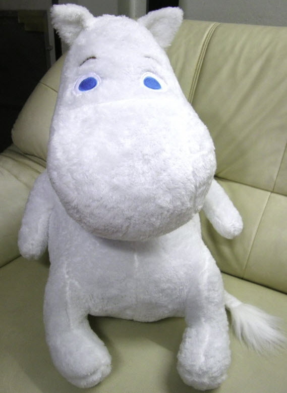 Moomin สีขาว ตาและคิ้วเป็นงานปัก ขนาด 24 นิ้ว (Sekiguchi)