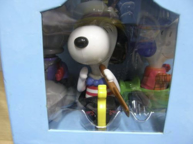 โมเดลสนูปปี้ (Snoopy) 6 แบบ ขนาด 7 นิ้ว (McDonalds)