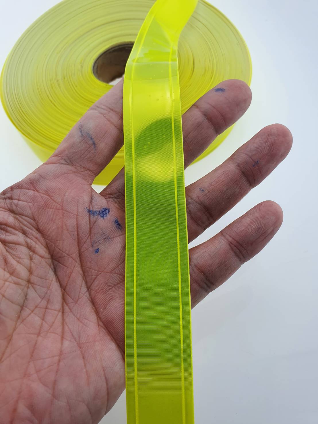 แถบผ้าสะท้อนแสง สีบรอนซ์เงิน สำหรับเย็บติดชุดยูนิฟอร์ม ชุดหมี ชุดทำงาน ชุดเซฟตี้ ชุดกีฬา เสื้อกั๊ก