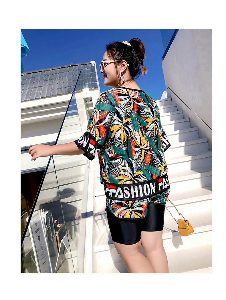 ชุดว่ายน้ำคนอ้วน แบบสปอร์ต 6xl พร้อมส่ง :ชุดว่ายน้ำไซส์ใหญ่สีดำแต่งลายใบไม้ set 3 ชิ้นมีบรา กางเกงและเสื้อคลุมสีสันสดใสแบบสวยมากๆจ้า : บรารอบอก 42 - 50 นิ้ว เอว 34 - 44 นิ้ว สะโพก 40 - 52 นิ้ว เสื้อคลุม freesize