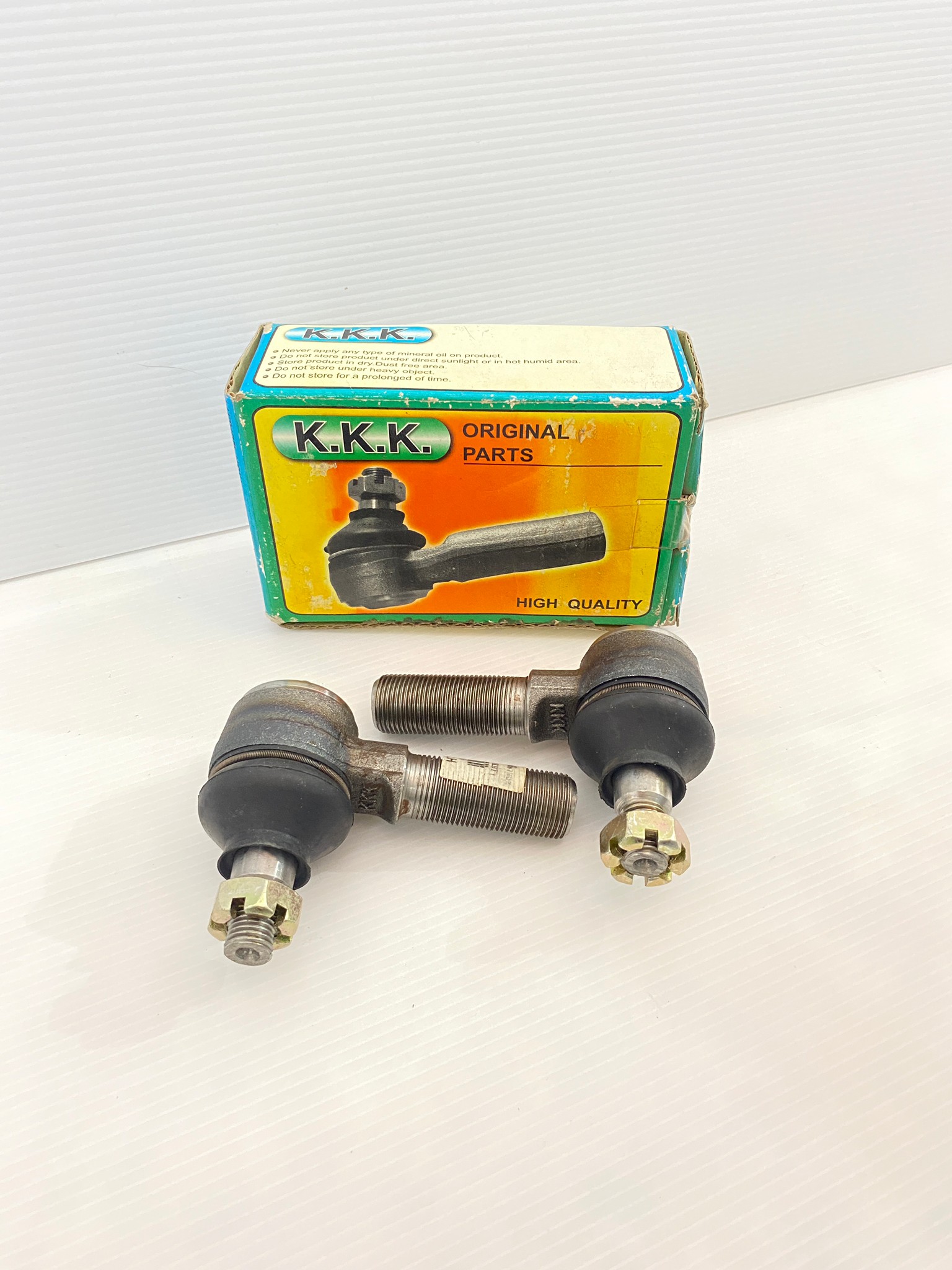 ลูกหมากคันชักเกลียวใน K.K.K. รุ่น L4508 RH KBT