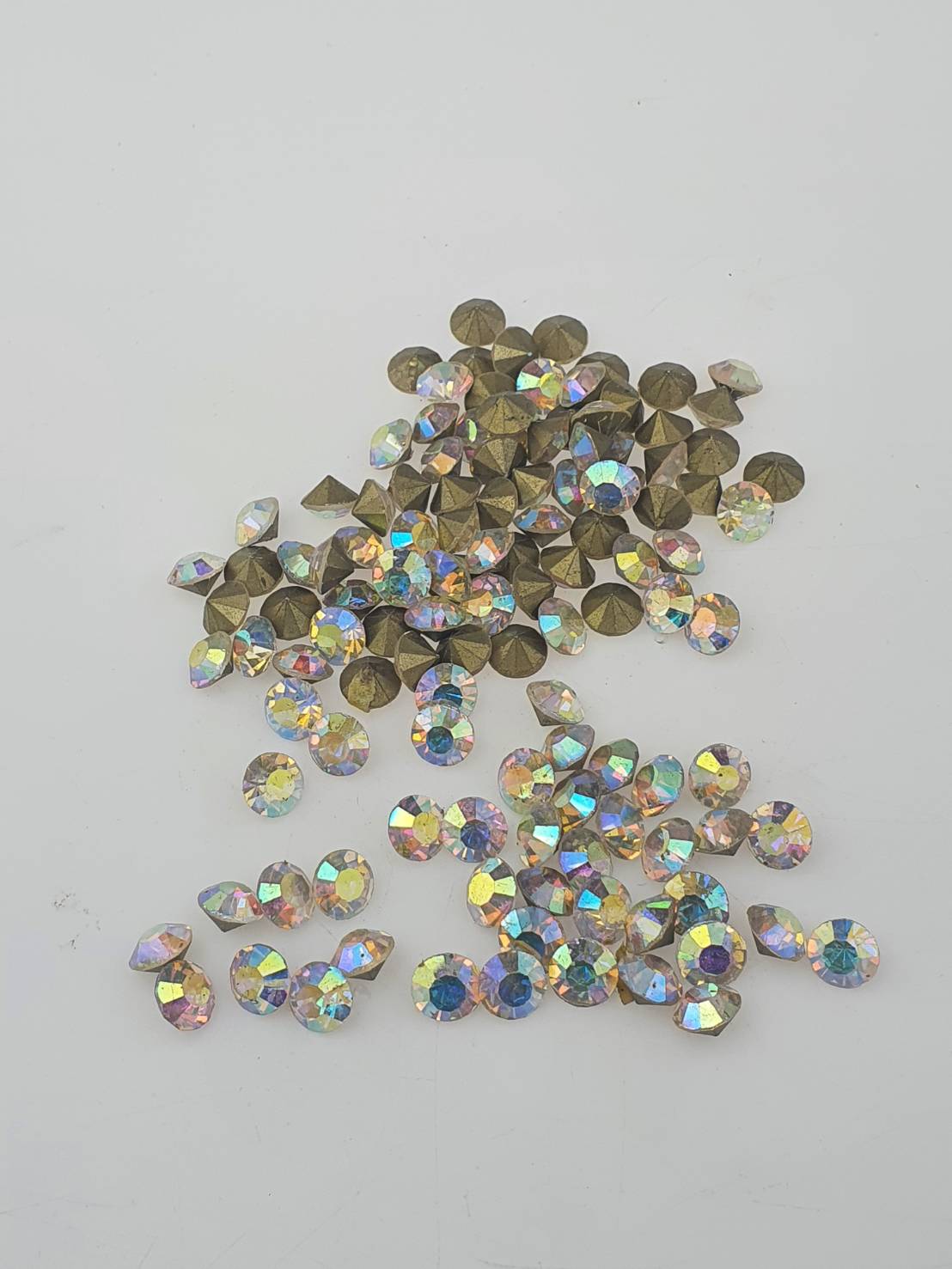 เพชรคริสตัลก้นแหลมขนาด 8 มิลลิเมตร (SS38) เพชรคริสตัลสำหรับงานเครื่องประดับ Crystal จำนวน 288 เม็ด