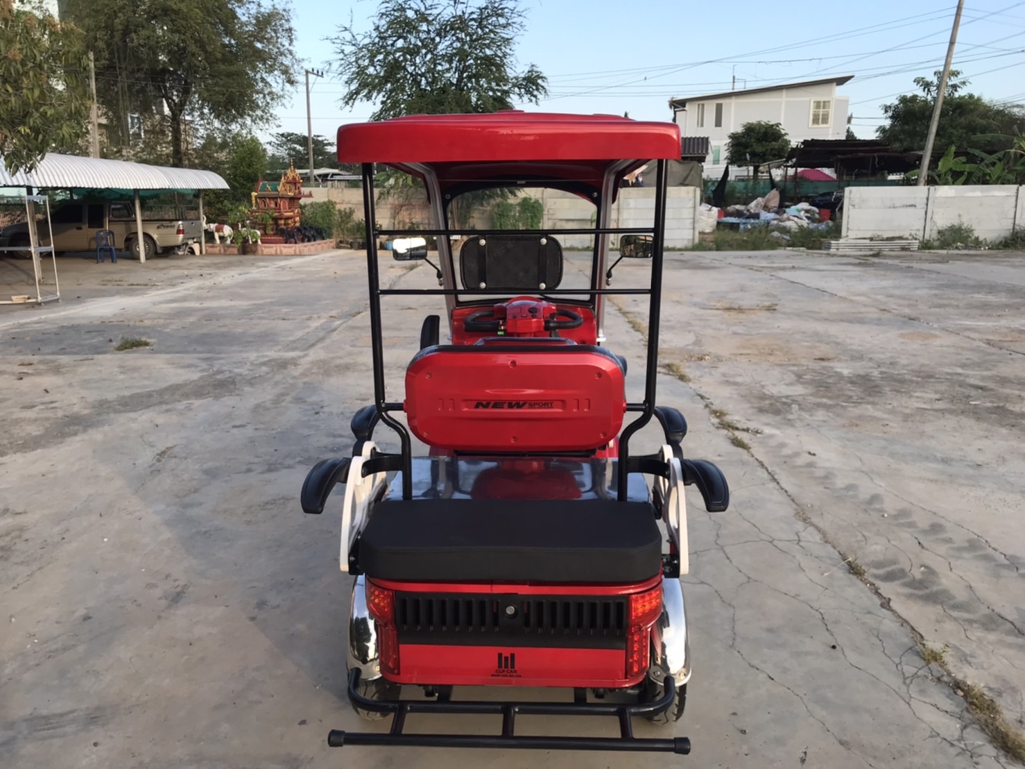 รถไฟฟ้า 4 ล้อ 4-5 ที่นั่ง รุ่น M-01T ยี่ห้อ CLP CAR สีแดง ขับแฮนด์บิด