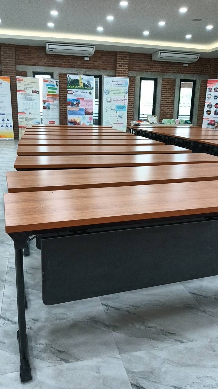 โต๊ะประชุมโต๊ะสี่เหลี่ยม พับขาคู่พร้อมที่บังขา ขนาด กว้าง45xยาว180 cm.สูง 75 ซม.