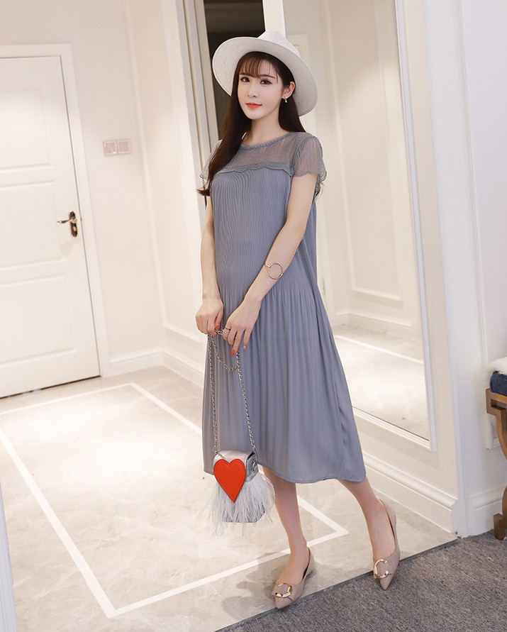 เดรสคลุมท้องแนวเกาหลี อัดพรีท สีเทาหมอก ด้านบนซีทรู น่ารักฝุดๆ M,L,XL,XXL