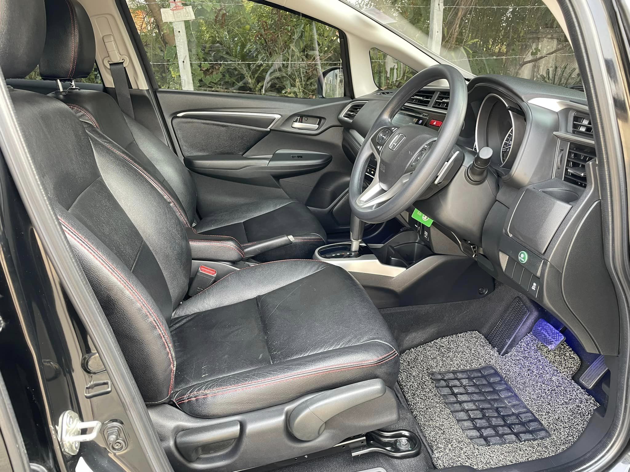 Honda Jazz GK 1.5SV AT 2016