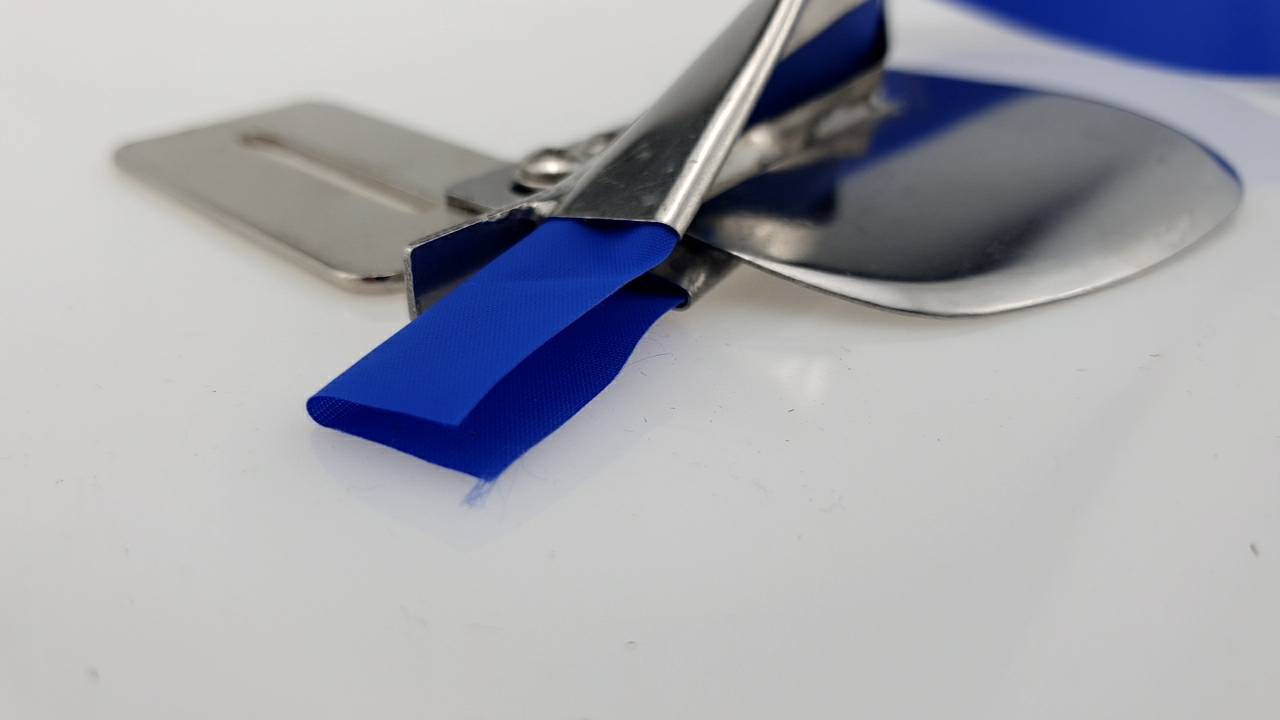 ซองกุ้น ซองกุ๊นแบบพับครึ่ง ขนาด1/2(12.5มม) ถึง 1 1/4 ( 32 มม) ติดตั้งง่ายไม่ต้องเปลี่ยนฟันจักรและแป้น สำหรับจักรอุตสาหกรรมเข็มเดี่ยว