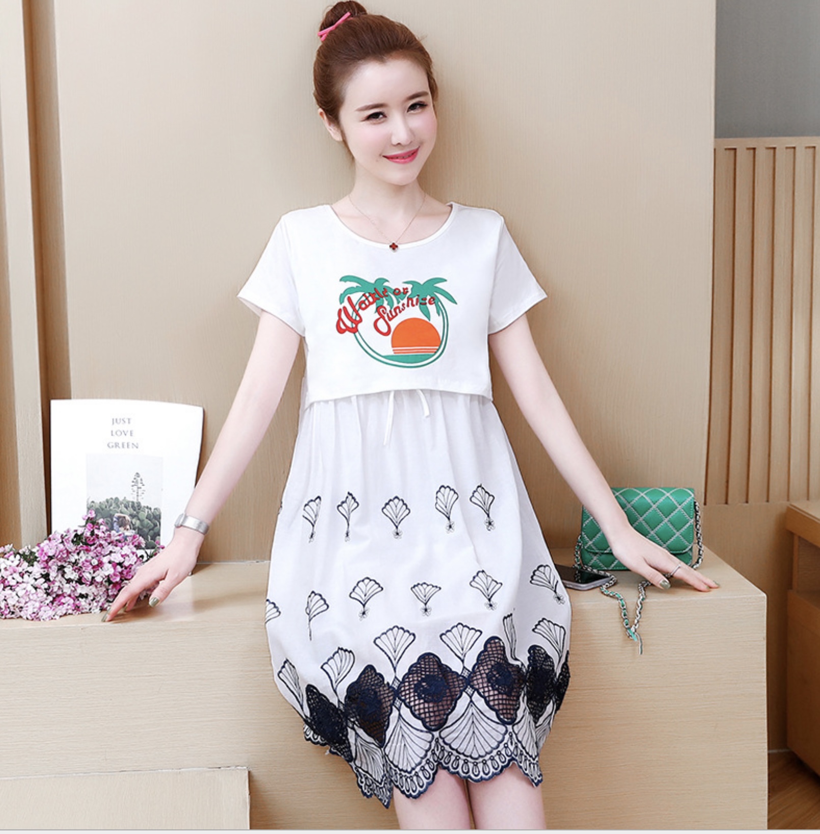 ชุดคลุมท้องเปิดให้นม ผ้าฝ้าย เปิดให้นมสะดวก คอกะลาสี แต่งด้วยโบว์ที่หน้าอก น่ารักมากค่ะ M L XL XXL