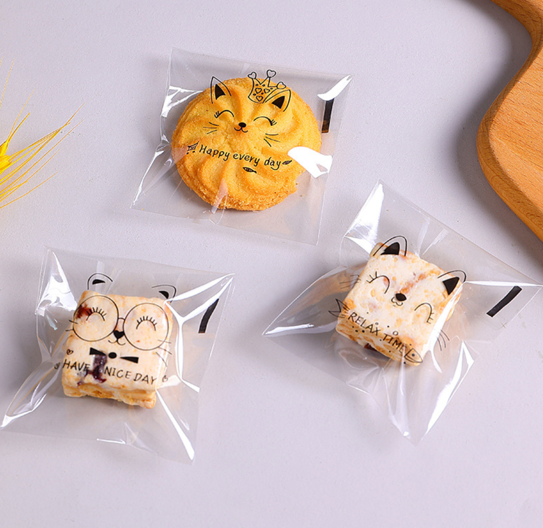 ถุงคุ๊กกี้ ฝากาว ขนาด 15x18 ซม.จำนวน 95-100 ชิ้นต่อแพ็ค