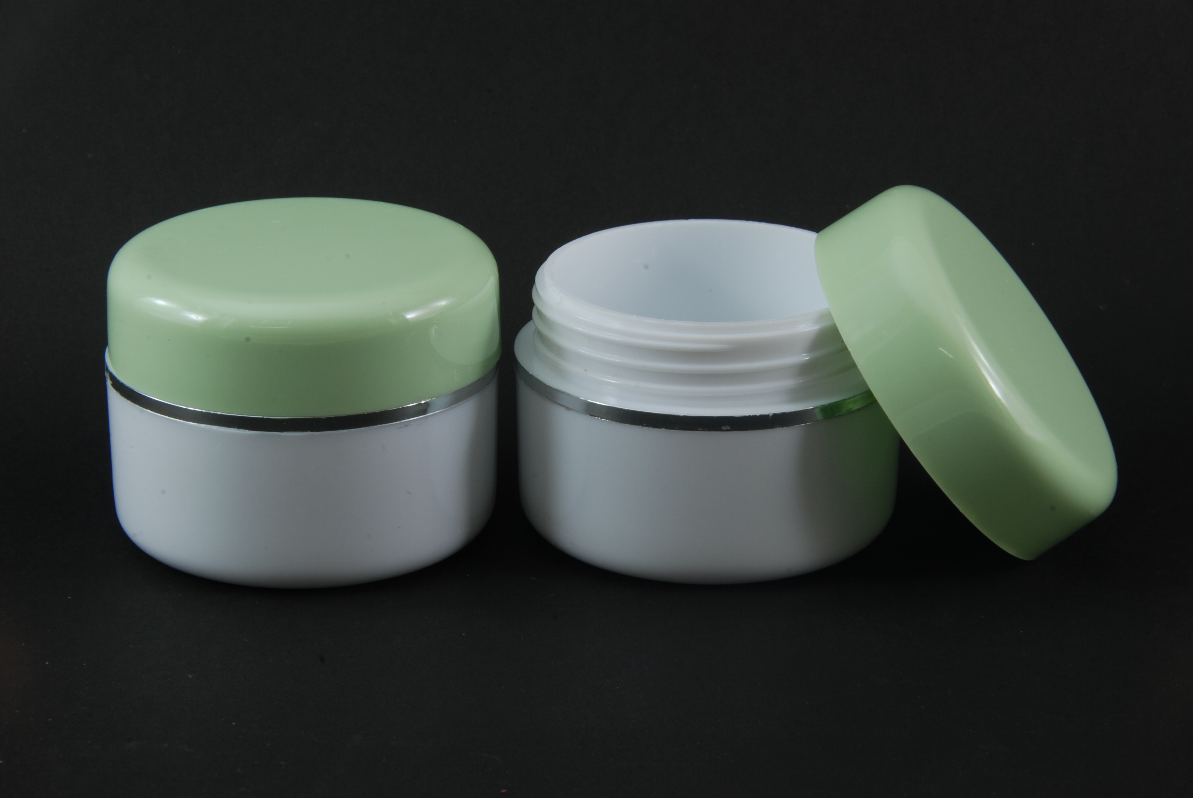 # ตลับพอนด์ ขนาด 5 กรัม