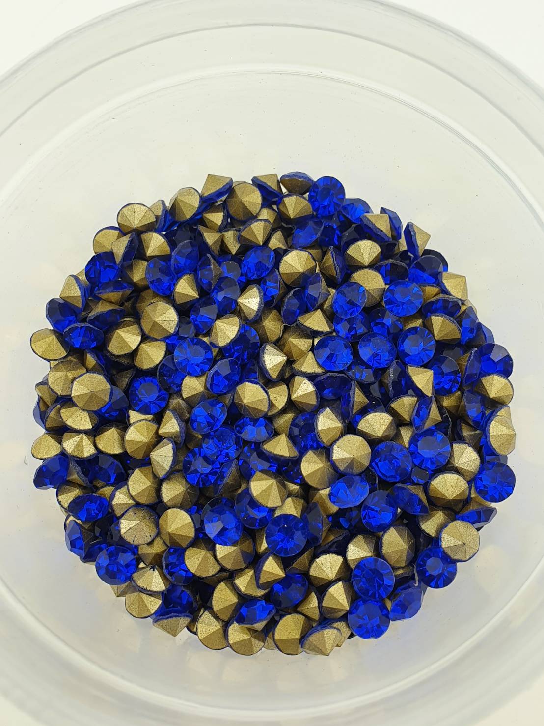 เพชรตูดแหลม เบอร์ 20 ขนาด 4.8 มิลลิเมตร เพชรก้นแหลม เพชรเทียม เพชรกระจก เพชรคริสตัล พลอยกระจก สีขาว สีใส สีสด สีสว่าง ขนาดต่างๆ