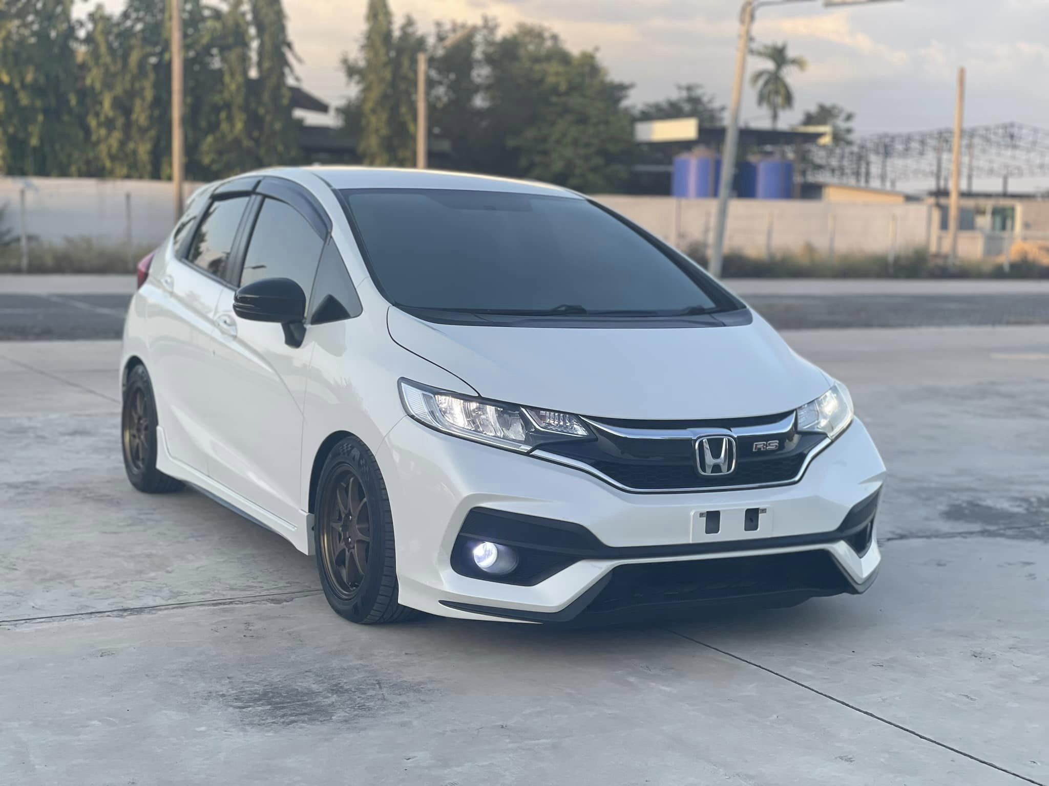 Honda Jazz GK 1.5RS AT 2017