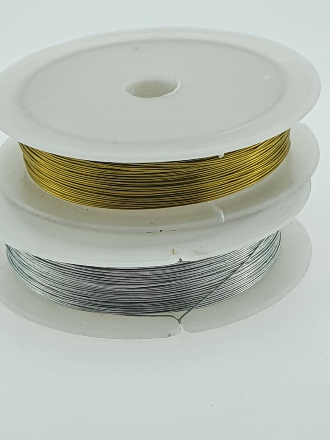 ลวดอลูมิเนียมขนาด 0.3 มิลลิเมตร สำหรับทำเครื่องประดับ ความยาว 10 เมตร