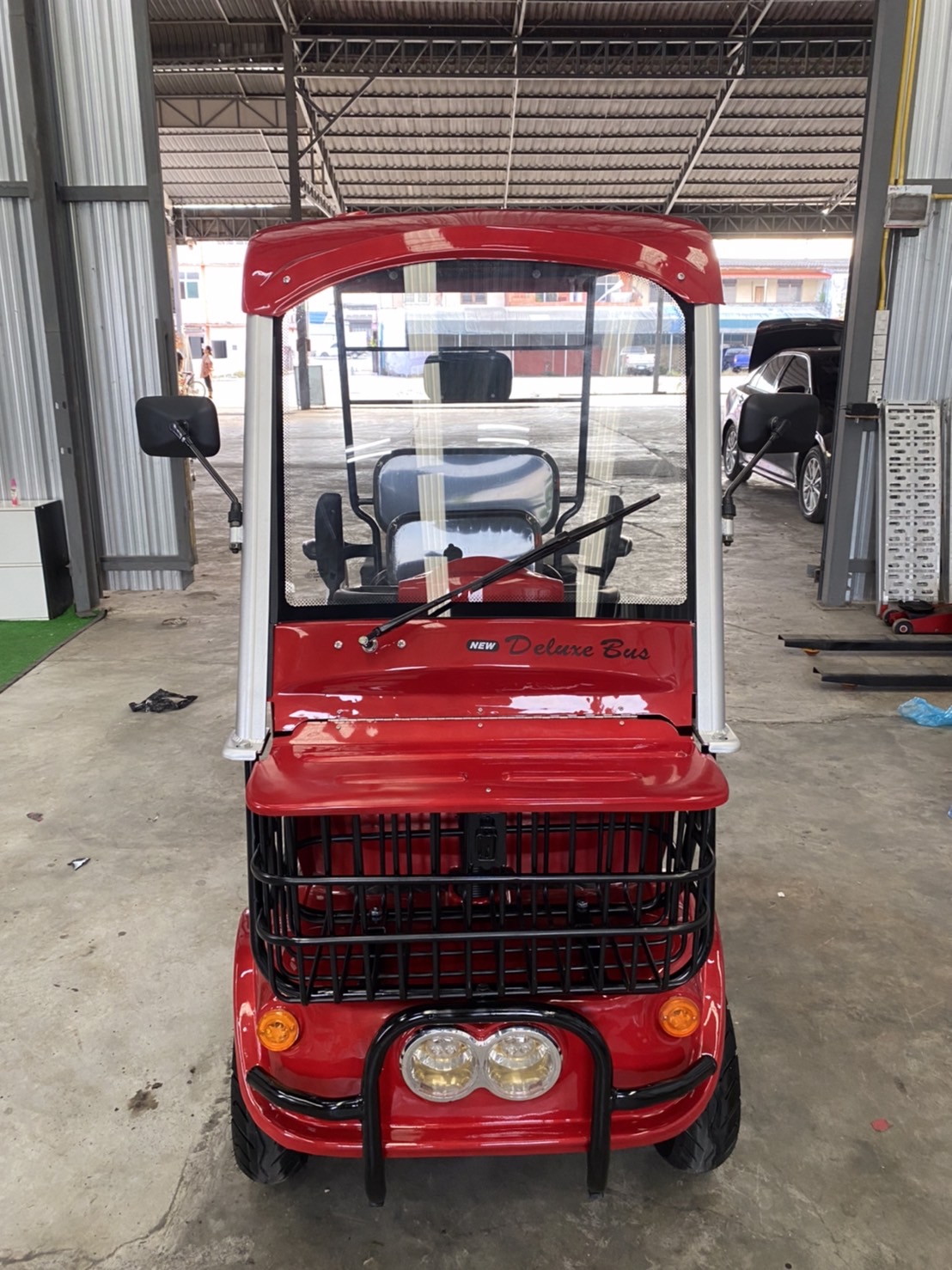 รถไฟฟ้า 4 ล้อ 4-5 ที่นั่ง รุ่น M-01T ยี่ห้อ CLP CAR สีแดง ขับแฮนด์บิด