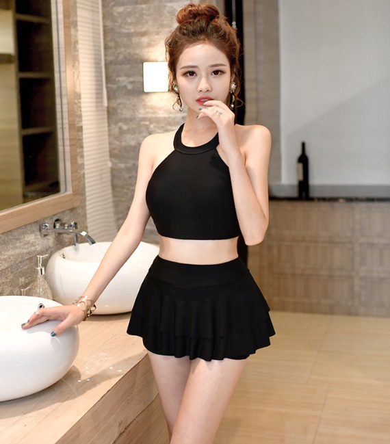 ชุดว่ายน้ำทูพีช พร้อมส่ง :ชุดว่ายน้ำสีดำแต่งสายด้านหลัง กางเกงกระโปรงแบบสวย. sexyมากๆจ้า:รอบอก32-38นิ้ว เอว28-36นิ้ว สะโพก34-42นิ้ว