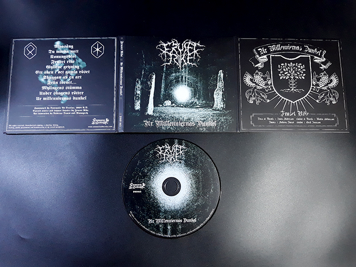 FRUSET RIKE 'Ur Millenniernas Dunkel' Digi-CD