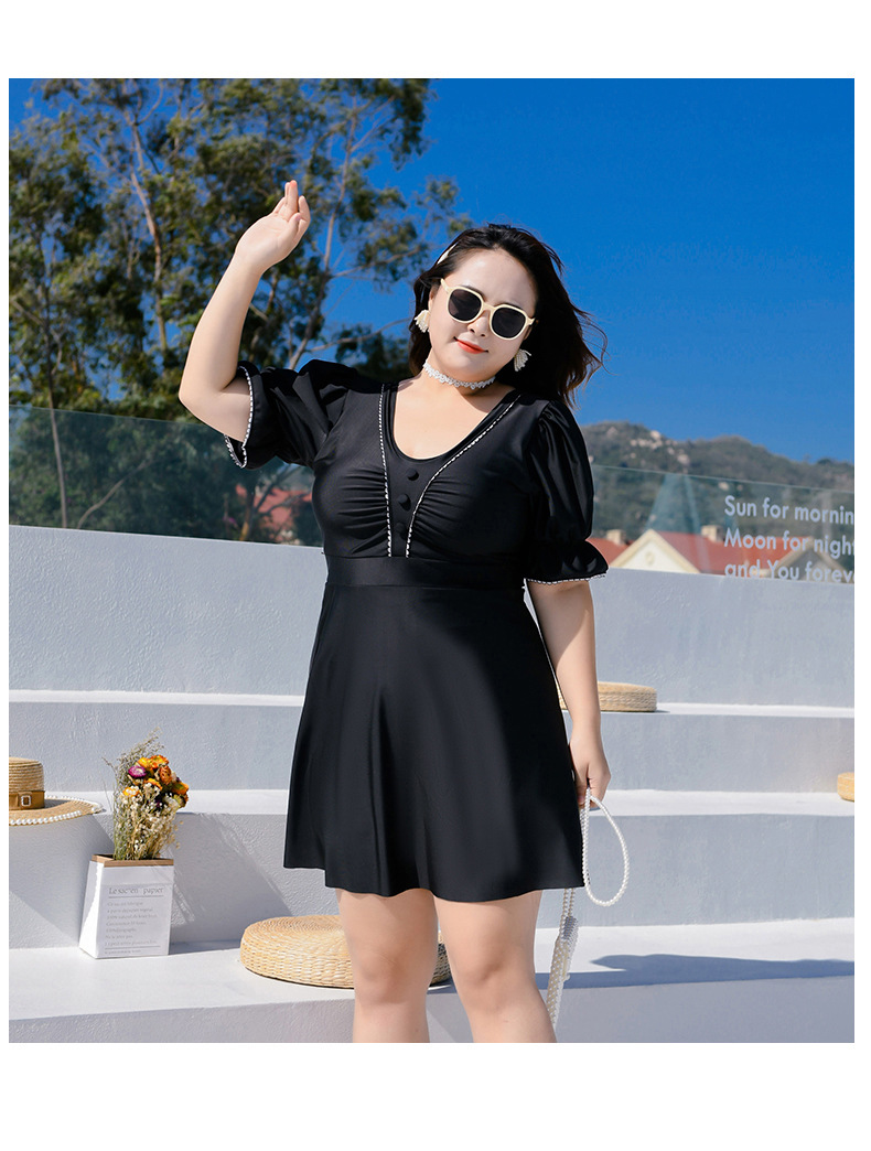 ชุดว่ายน้ำคนอ้วน พร้อมส่ง :ชุดว่ายน้ำไซส์ใหญ่ชุดเที่ยวทะเลสีดำแขนจั๊ม มีกางเกงขาสั้นใส่ด้านใน แบบสวยน่ารักมากๆจ้า:7XLรอบอก44 - 54 นิ้ว เอว38 - 50 นิ้ว สะโพก 44 - 56 นิ้ว 9XLรอบอก 50 - 64 นิ้ว เอว 44 - 58 นิ้ว สะโพก50 - 66 นิ้ว