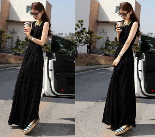 เสื้อผ้าแฟชั่นผู้หญิงพร้อมส่ง : เดรสสีดำแฟชั่น แต่งสายคล้องที่คอ กระโปรงพริ้วๆ แบบเก๋ น่ารักๆจ้า